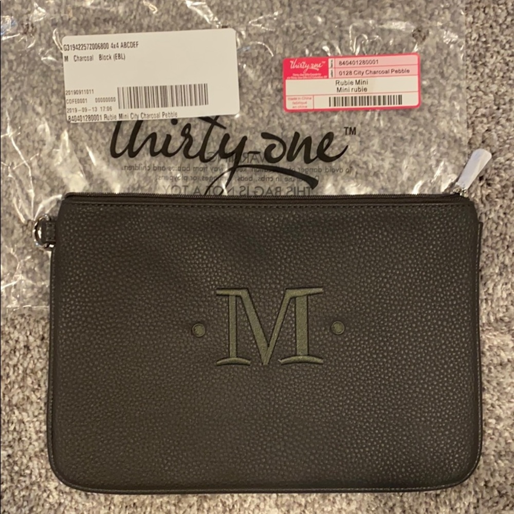 Thirty One Zipper Pouch